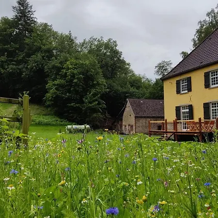 Charmantes Forsthaus Beim Sorpesee Hoevel