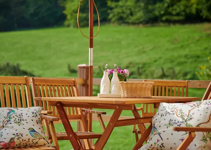 Semesterbostad Charmantes Forsthaus Beim Sorpesee *