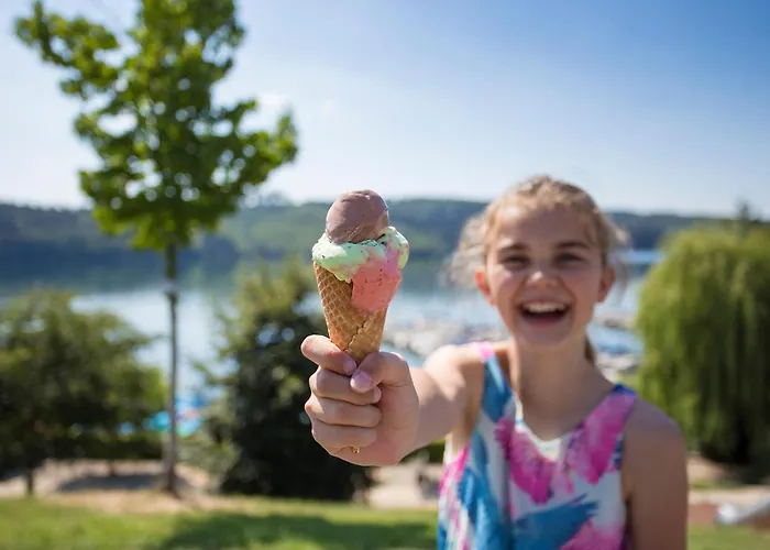 Semesterbostad Charmantes Forsthaus Beim Sorpesee Hoevel
